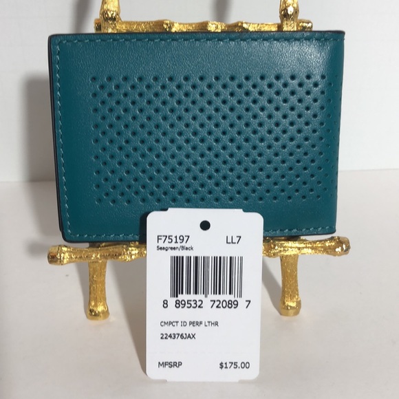 Coach Compact ID NWT - Picture 3 of 3